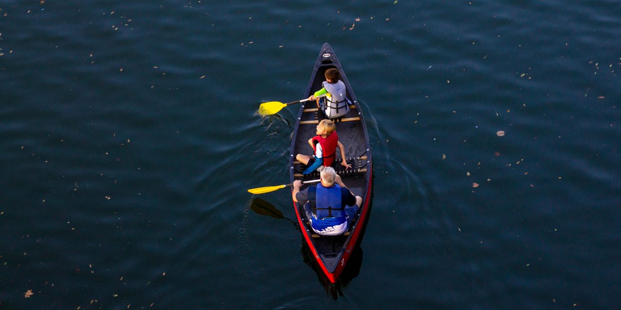 What is the Difference Between a Canoe and Kayak?